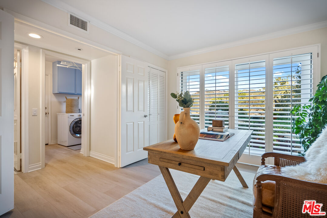 Malibu, California, 90265, United States, 4 Bedrooms Bedrooms, ,3 BathroomsBathrooms,Residential,For Sale,2001973