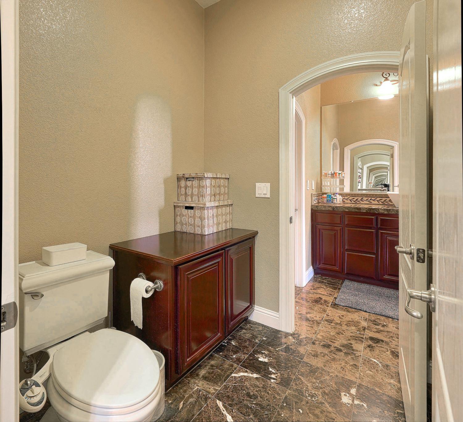 Lincoln, California, 95648, United States, 7 Bedrooms Bedrooms, ,5 BathroomsBathrooms,Residential,For Sale,1984434