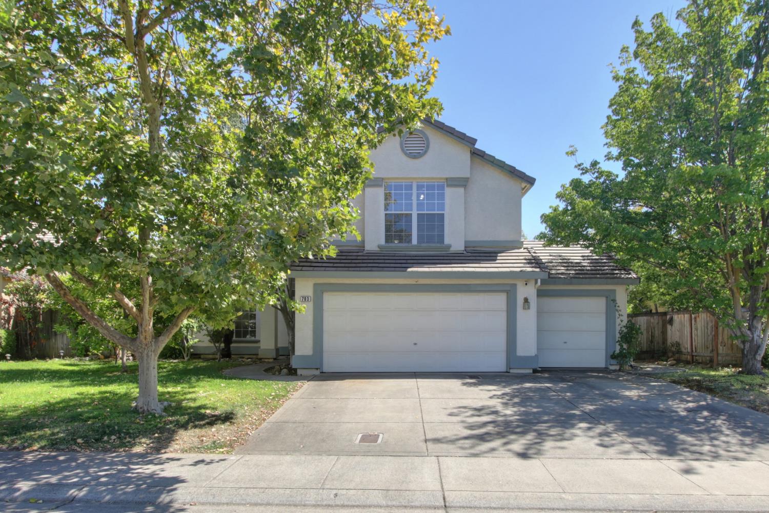 Folsom, California, 95630, United States, 4 Bedrooms Bedrooms, ,3 BathroomsBathrooms,Residential,For Sale,1926196
