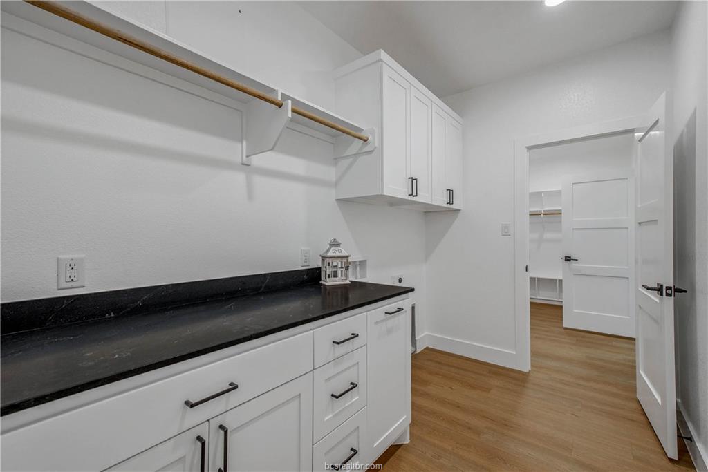 Franklin, Texas, 77856, United States, 4 Bedrooms Bedrooms, ,4 BathroomsBathrooms,Residential,For Sale,1880669