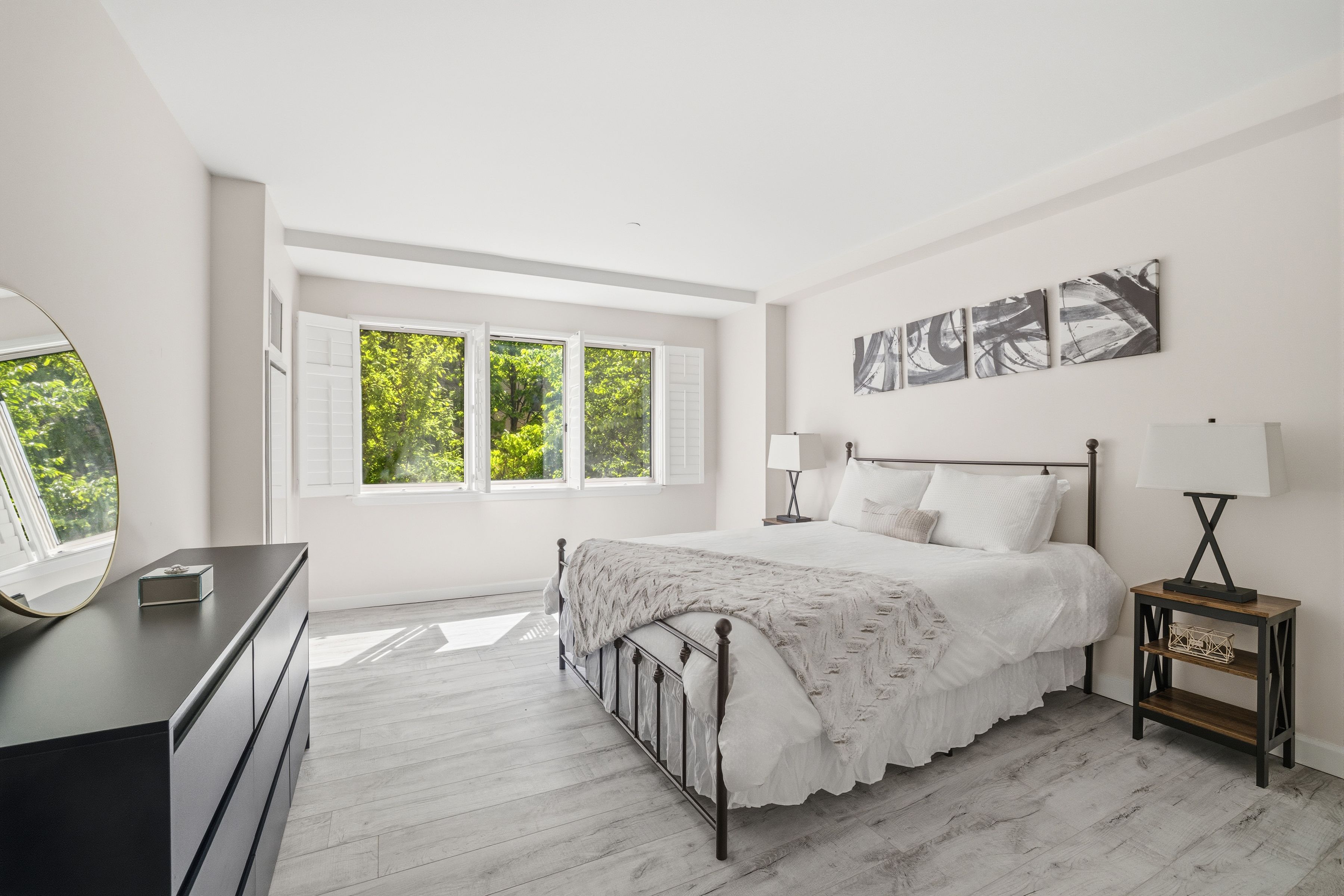  2 Bedroom / 2 Bath Full Service Condo - 物件實景