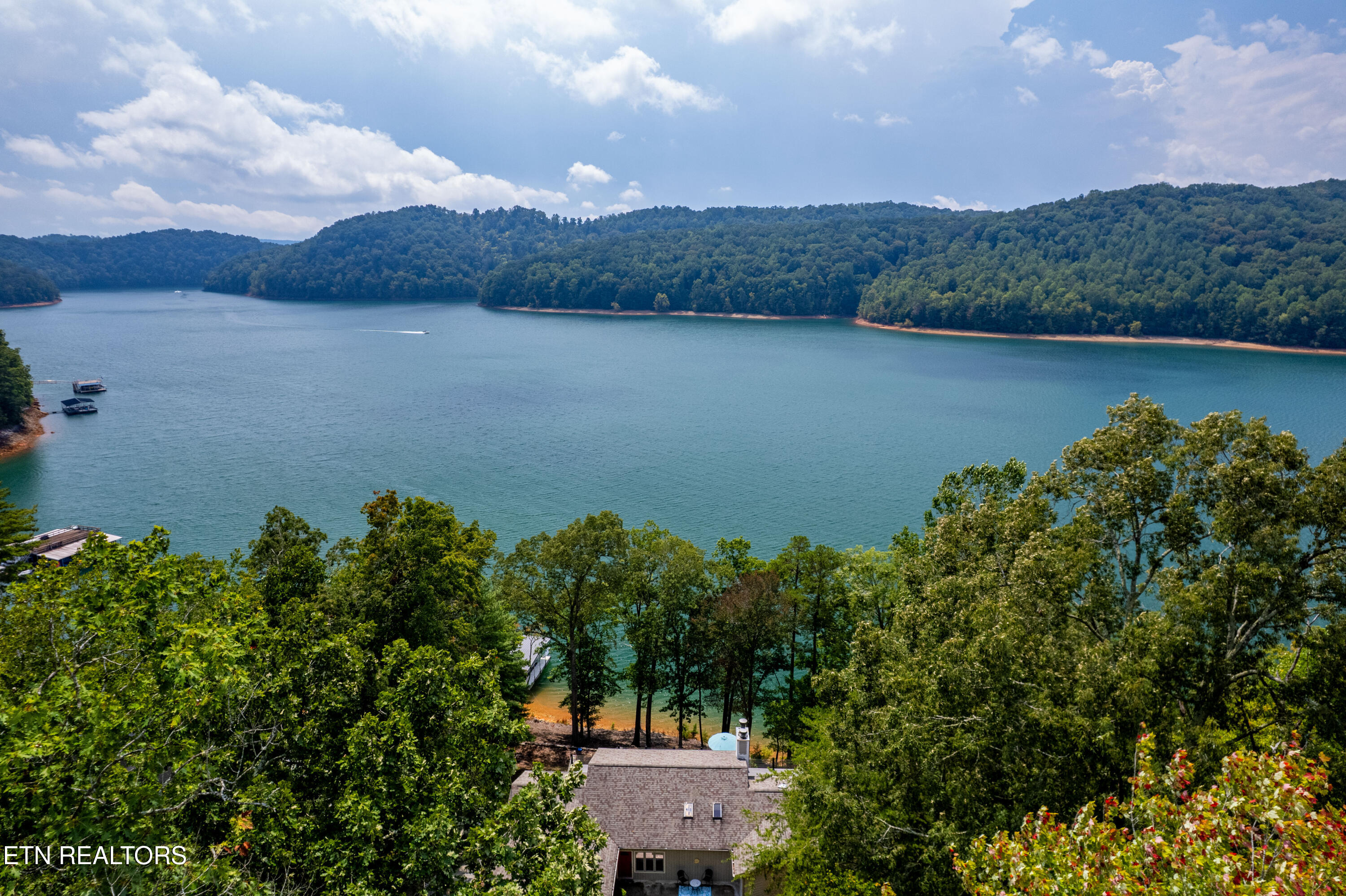 LaFollette, Tennessee, 37766, United States, 3 Bedrooms Bedrooms, ,4 BathroomsBathrooms,Residential,For Sale,1979718