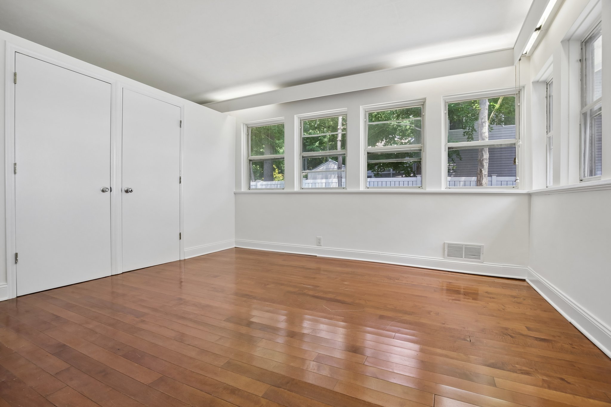  19 & 21 Lakeland Drive, Hopatcong, NJ 07843 - 物件實景