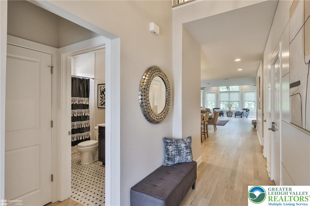 Easton, Pennsylvania, 18045, United States, 3 Bedrooms Bedrooms, ,3 BathroomsBathrooms,Residential,For Sale,1921447