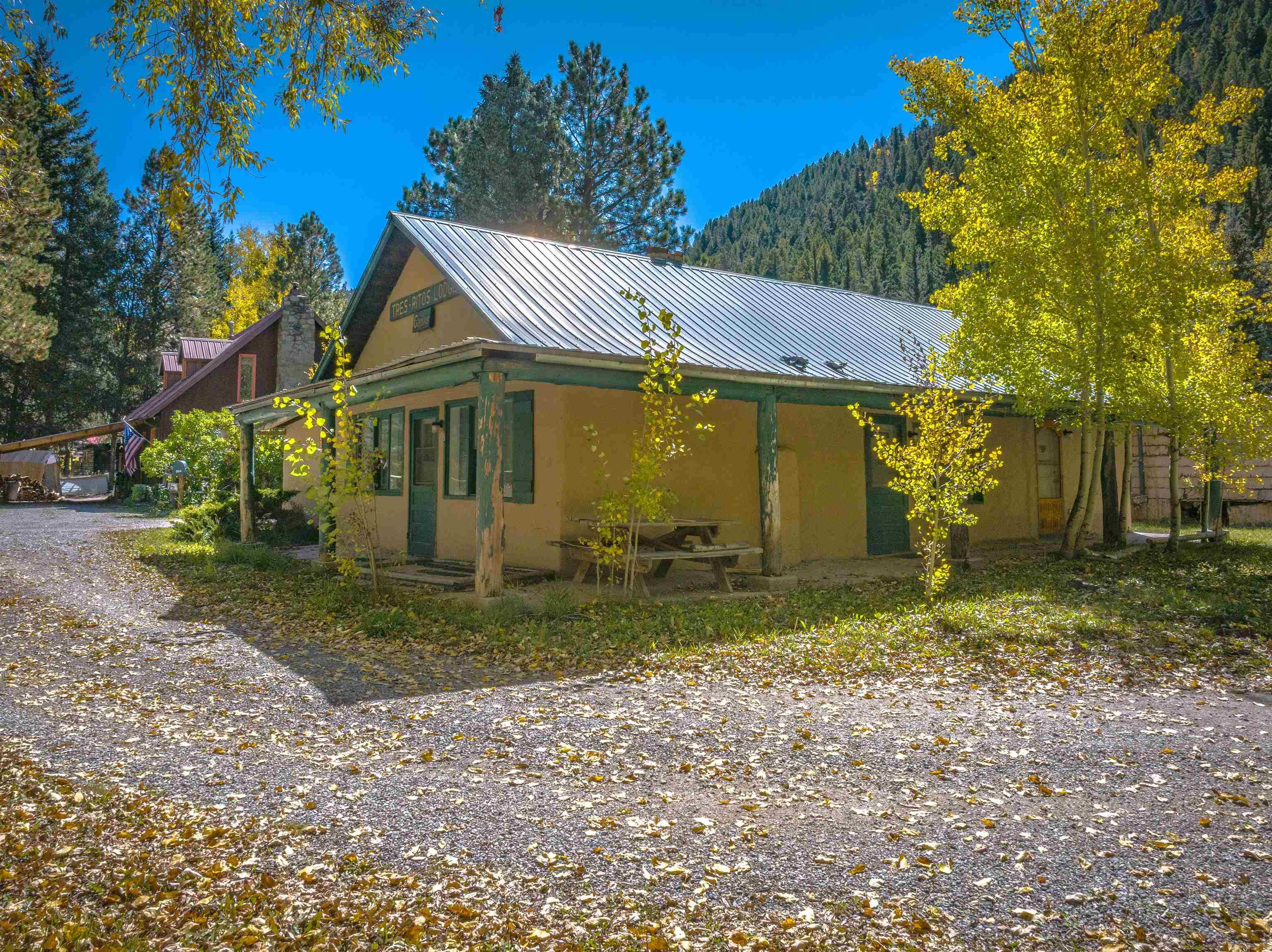 Tres Ritos, New Mexico, 87579, United States, ,Residential,For Sale,1986335