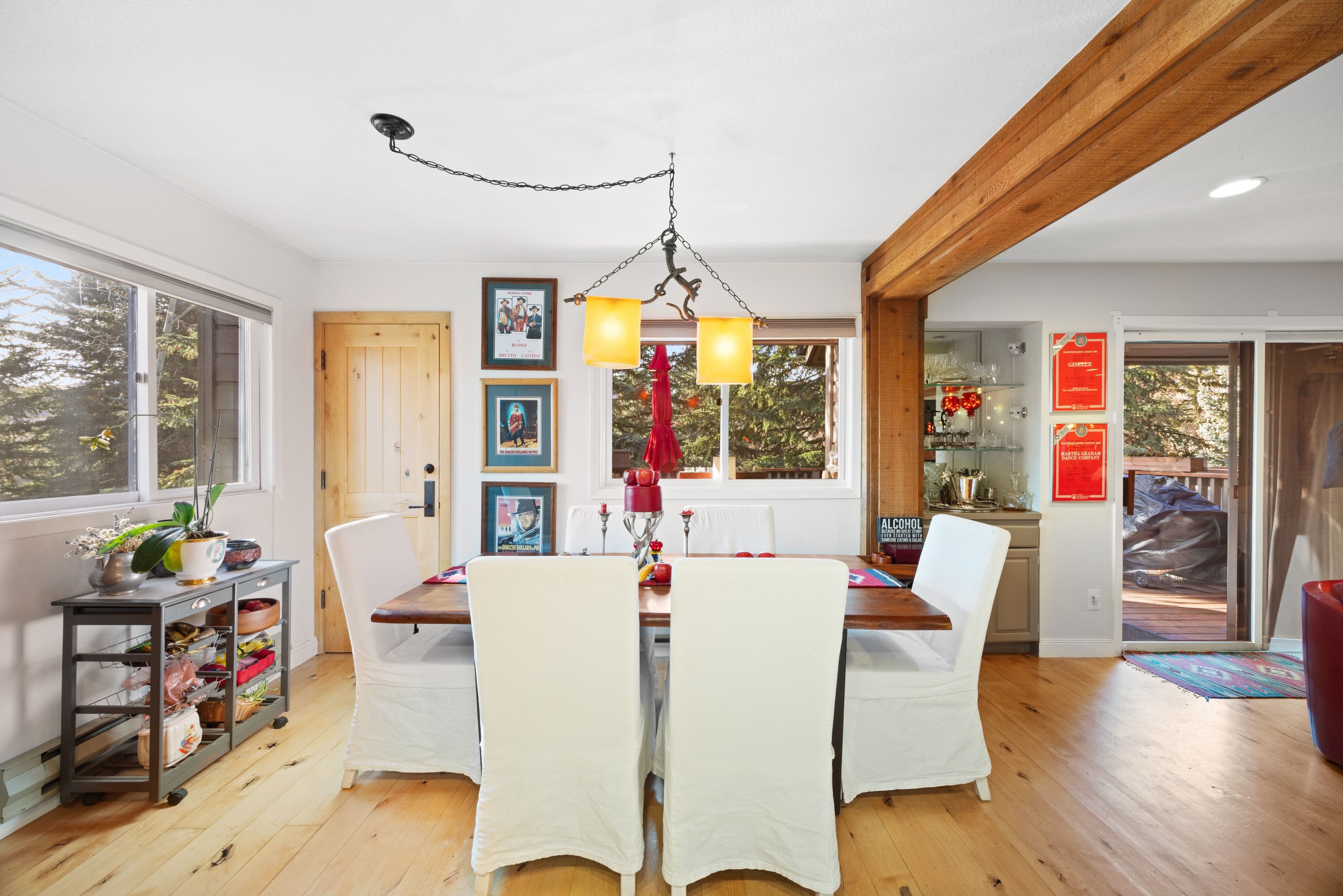  Beautifully Updated Two-Bedroom Elkhorn Condominium - 物件實景