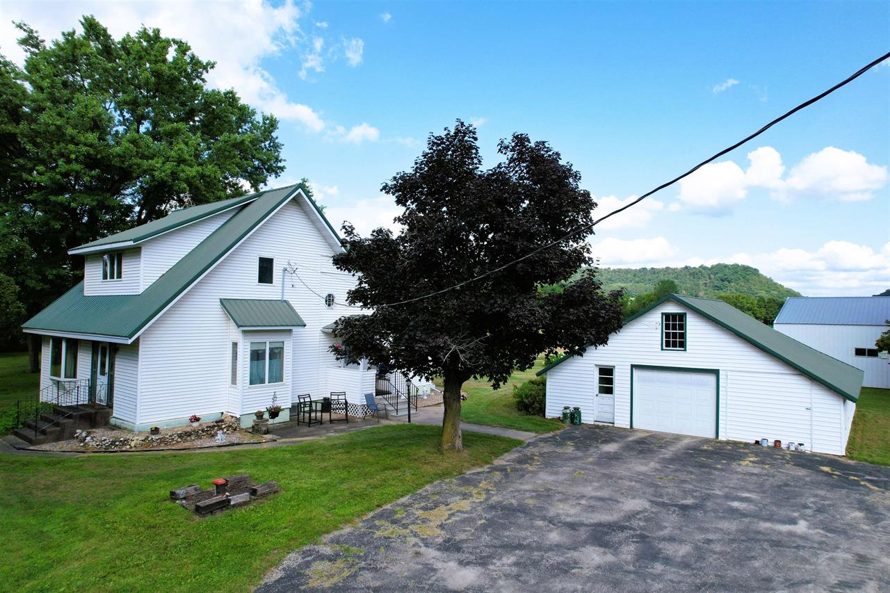 Gays Mills, Wisconsin, 54631, United States, 4 Bedrooms Bedrooms, ,3 BathroomsBathrooms,Residential,For Sale,1914318