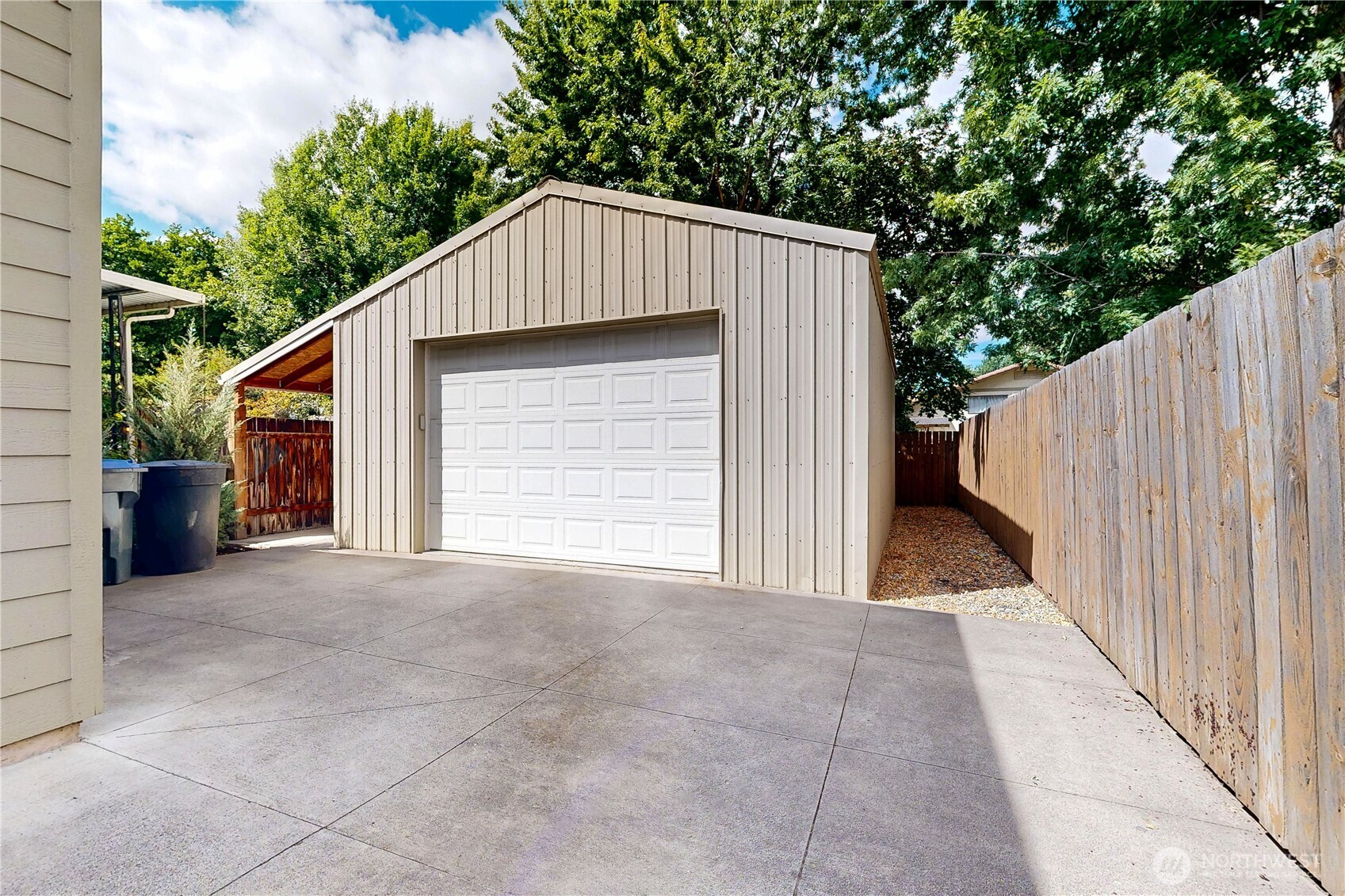 Walla Walla, Washington, 99362, United States, 4 Bedrooms Bedrooms, ,3 BathroomsBathrooms,Residential,For Sale,1918786