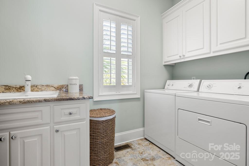 Liberty Hill, South Carolina, 29074, United States, 4 Bedrooms Bedrooms, ,5 BathroomsBathrooms,Residential,For Sale,1876148