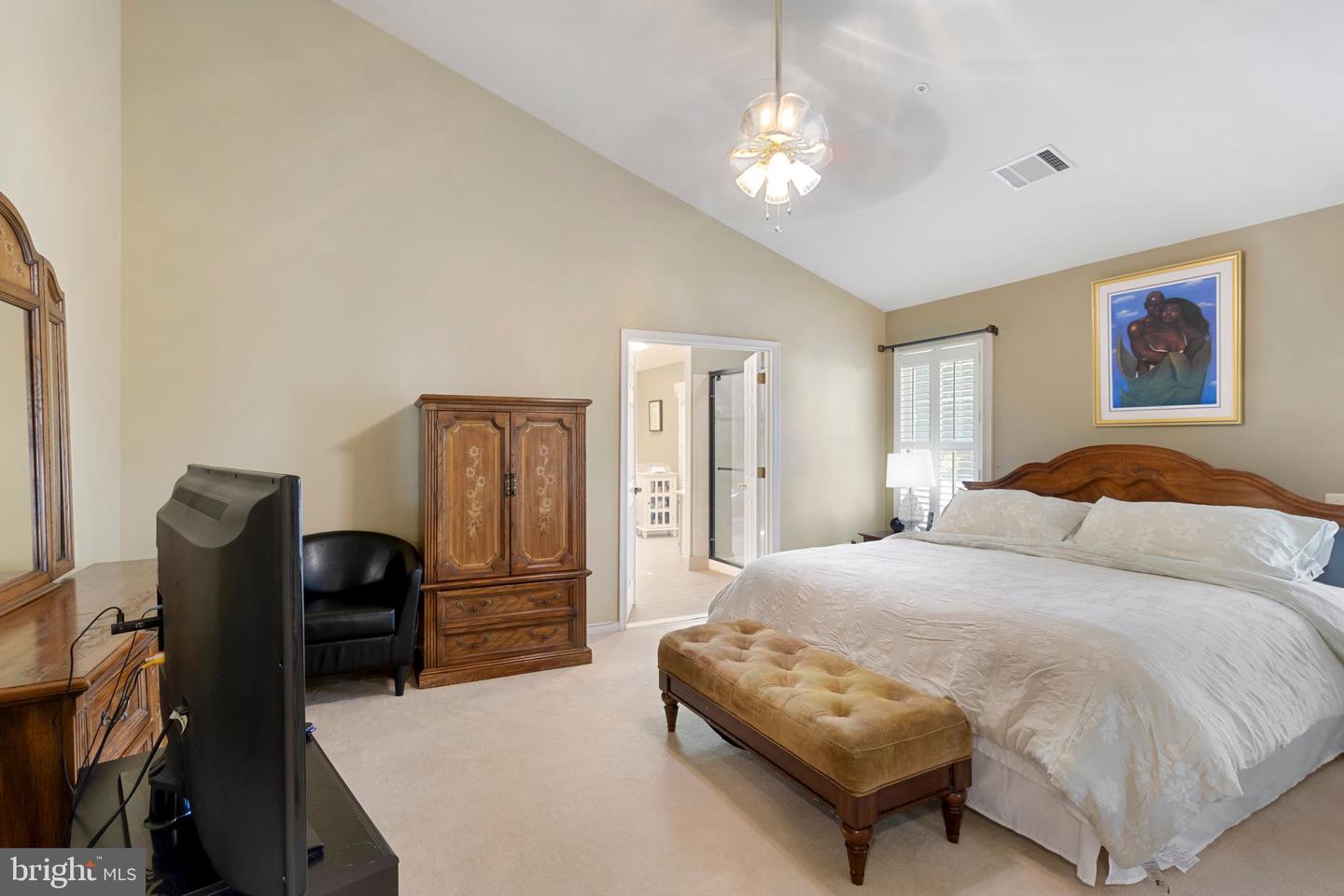 Fort Washington, Maryland, 20744, United States, 4 Bedrooms Bedrooms, ,4 BathroomsBathrooms,Residential,For Sale,1939842