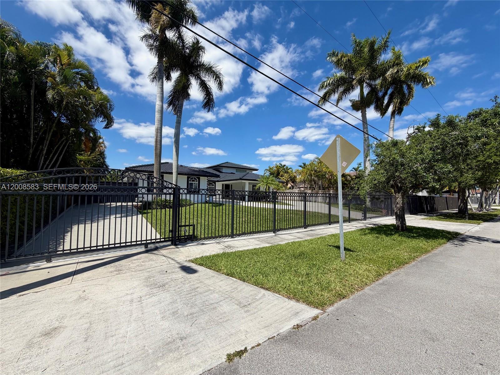 Miami, Florida, 33175, United States, 5 Bedrooms Bedrooms, ,3 BathroomsBathrooms,Residential,For Sale,2040426
