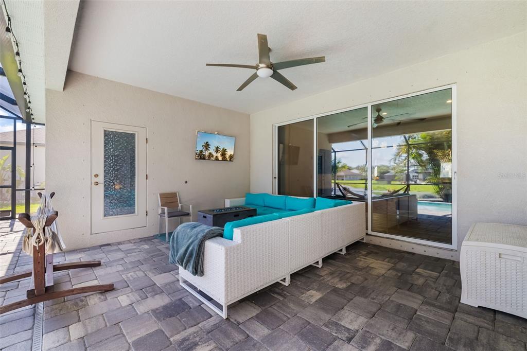 Bradenton, Florida, 34212, United States, 4 Bedrooms Bedrooms, ,3 BathroomsBathrooms,Residential,For Sale,1866766