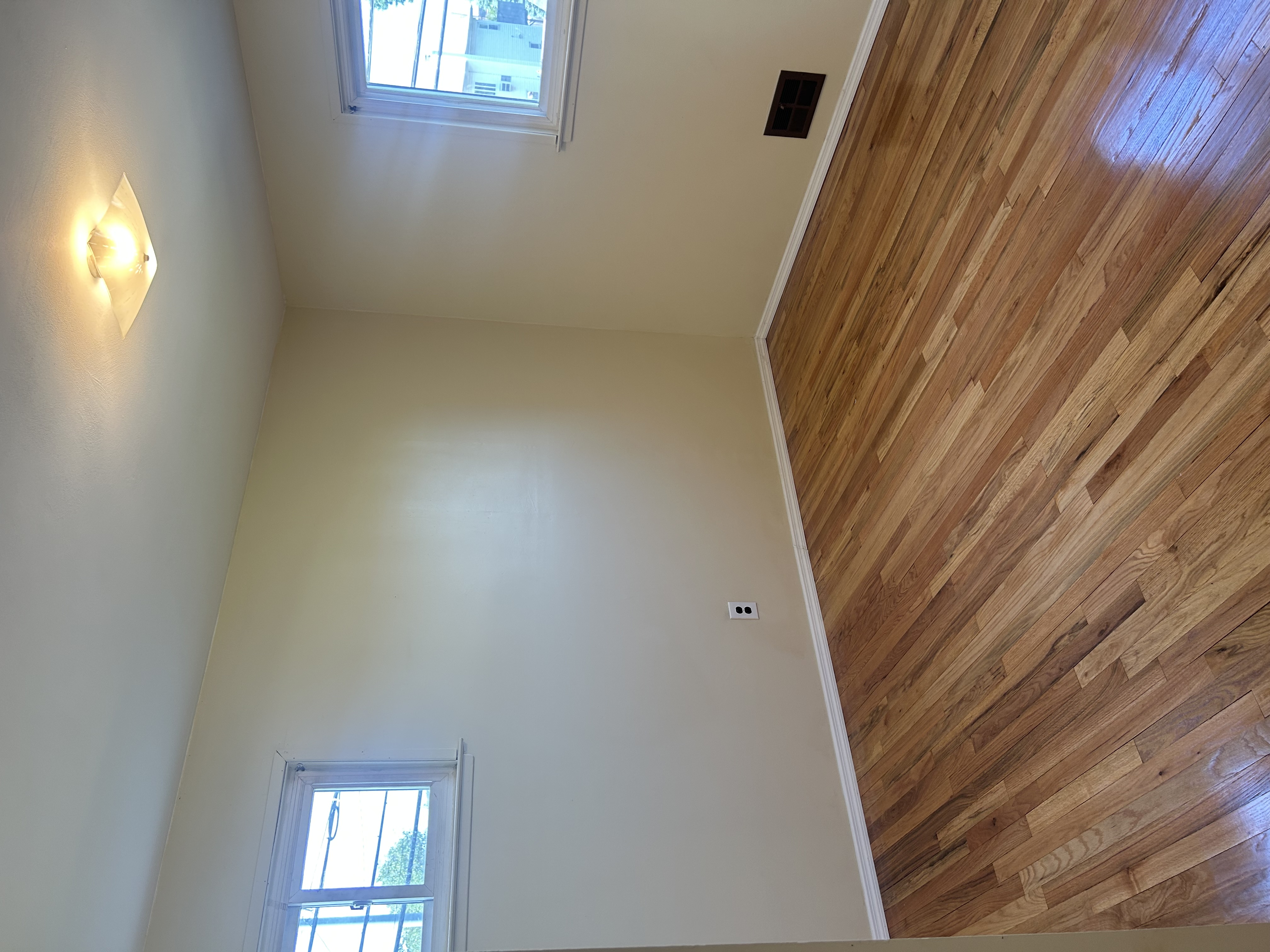 Lindenhurst, New York, 11757, United States, 4 Bedrooms Bedrooms, ,2 BathroomsBathrooms,Residential,For Sale,1840330