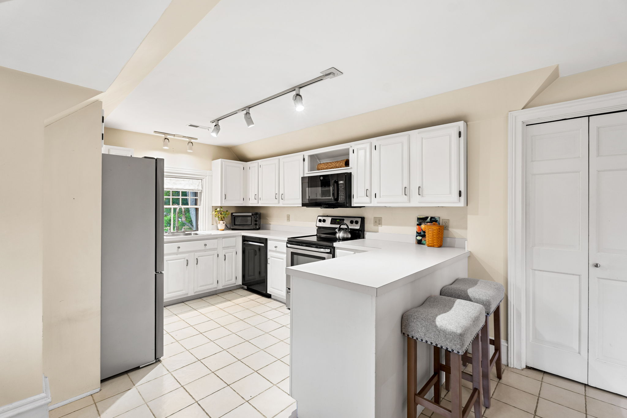  39 Broad St, Newburyport, MA, 01950 - 物件實景