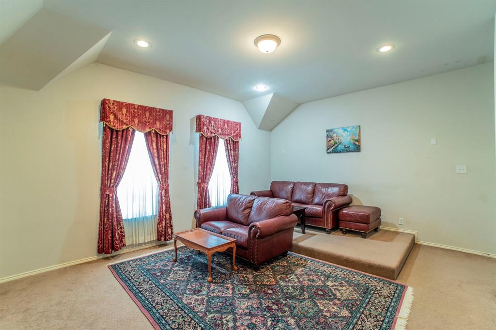 Grand Prairie, Texas, 75052, United States, 4 Bedrooms Bedrooms, ,4 BathroomsBathrooms,Residential,For Sale,2005863