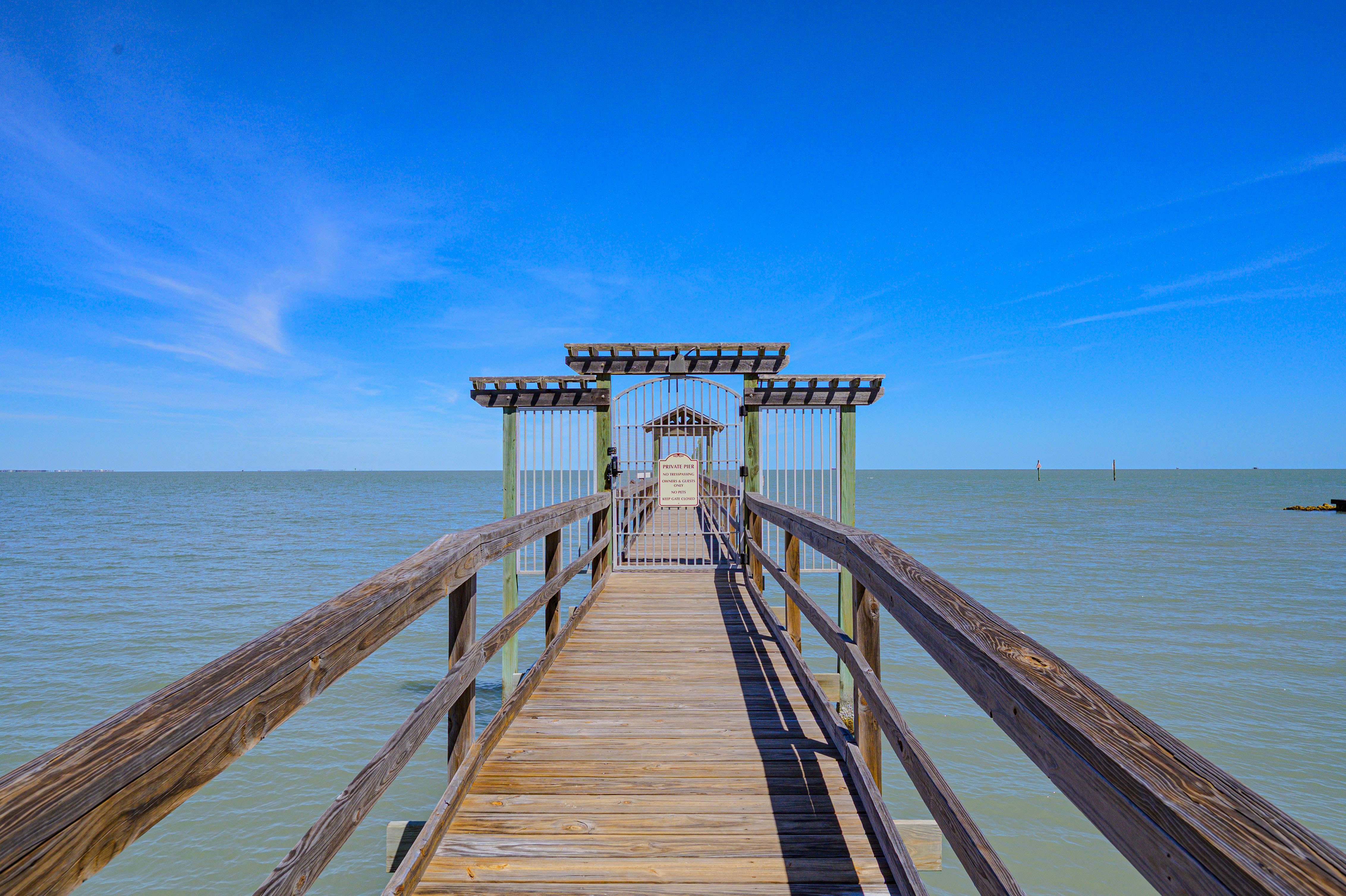  Waterfront Condo on Fulton Beach Road - 物件實景