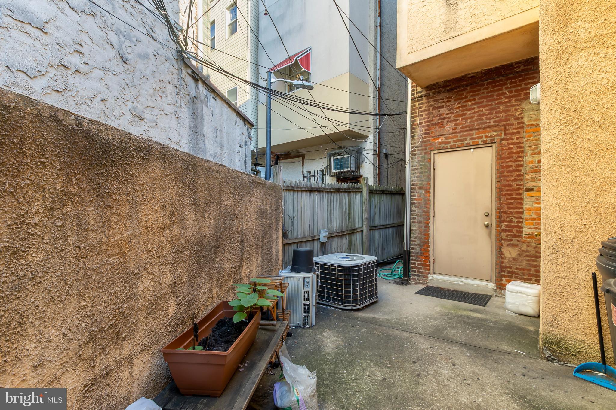 PHILADELPHIA, Pennsylvania, 19148, United States, 6 Bedrooms Bedrooms, ,Residential,For Sale,1990200