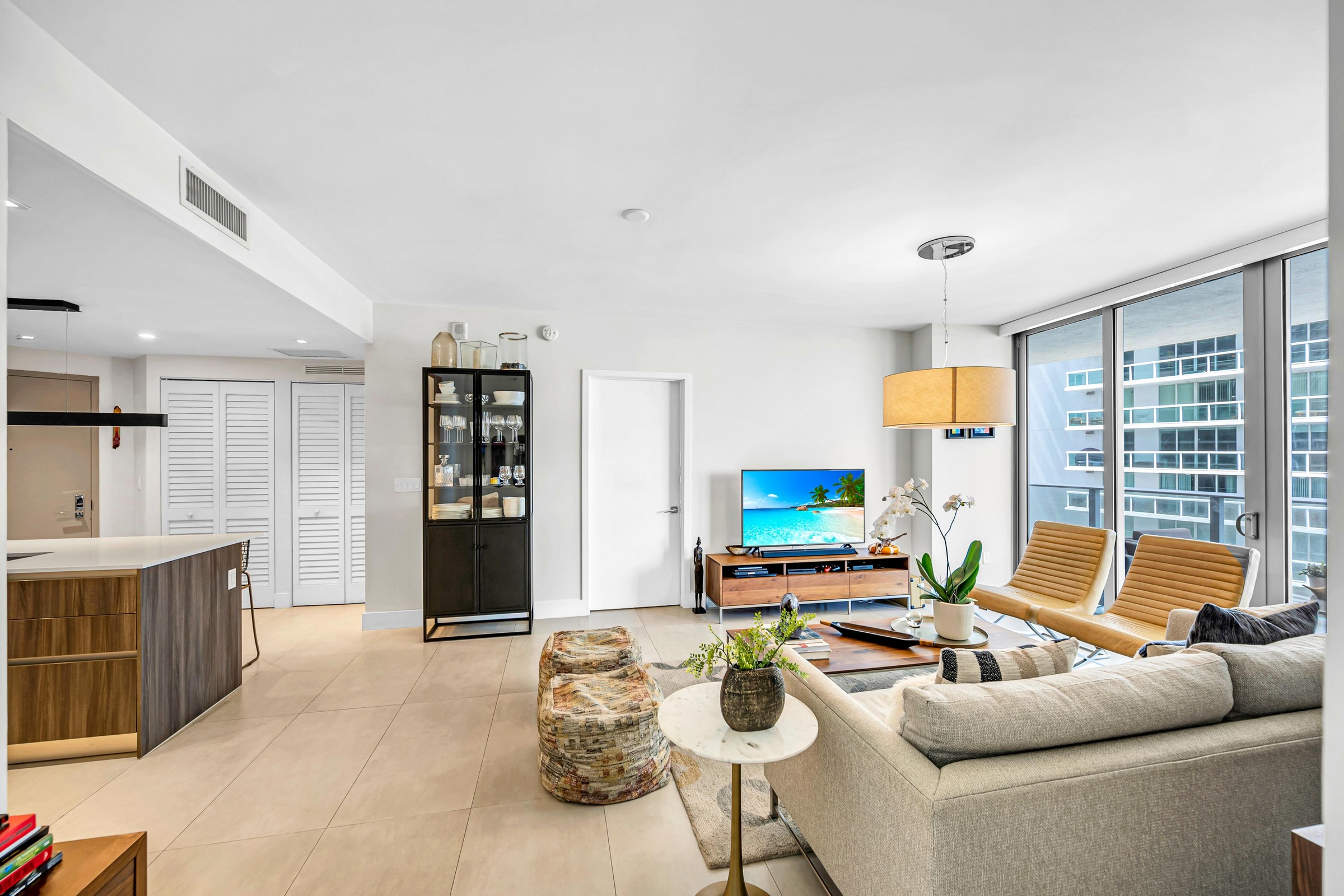  488 NE 18th St, Miami, FL, 33132 - 物件實景