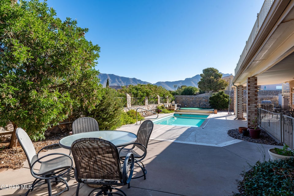 El Paso, Texas, 79912, United States, 4 Bedrooms Bedrooms, ,3 BathroomsBathrooms,Residential,For Sale,1988584