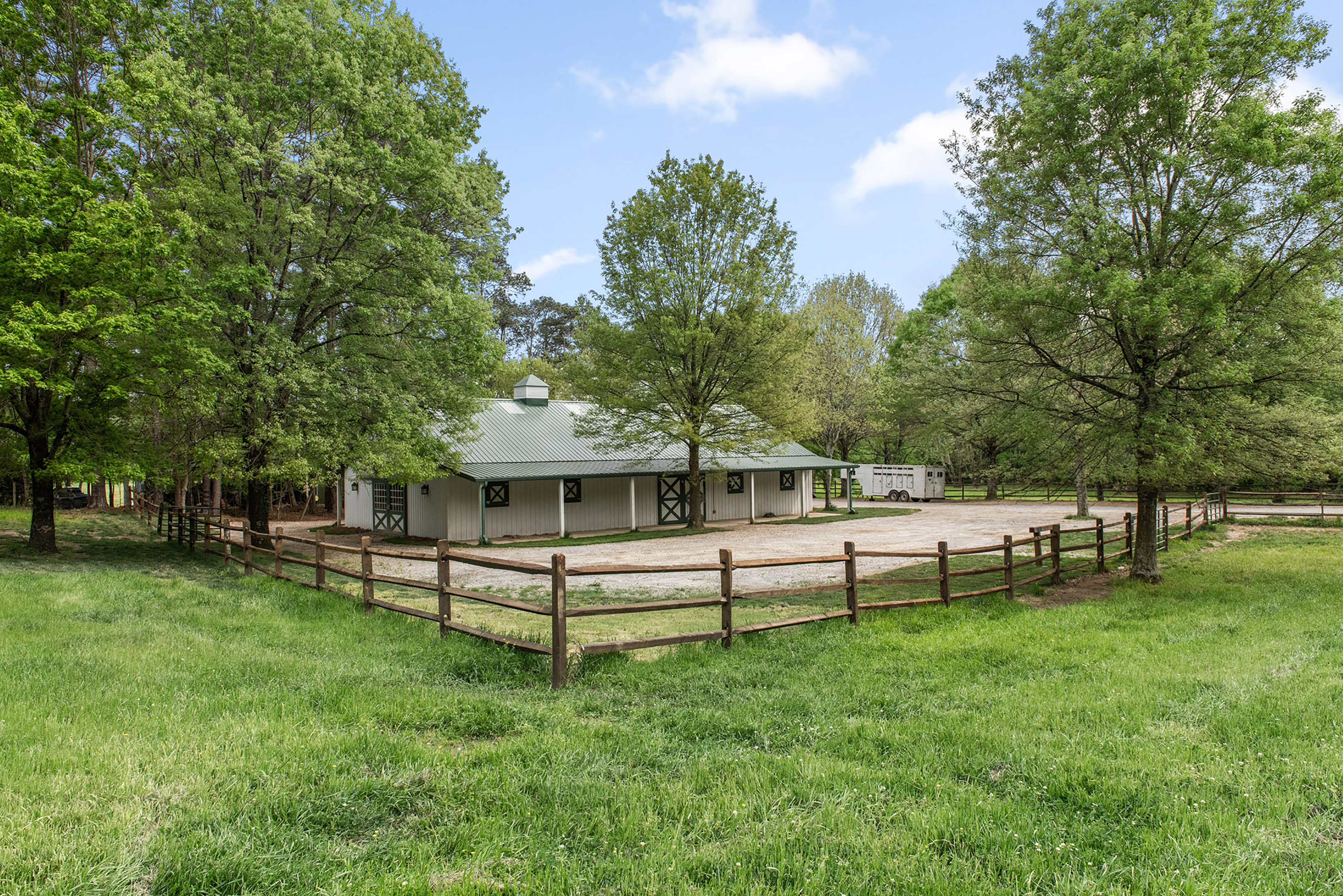  Magnificent Gated Vinings Estate Blends Elegance, Comfort and Lifestyle - 物件實景