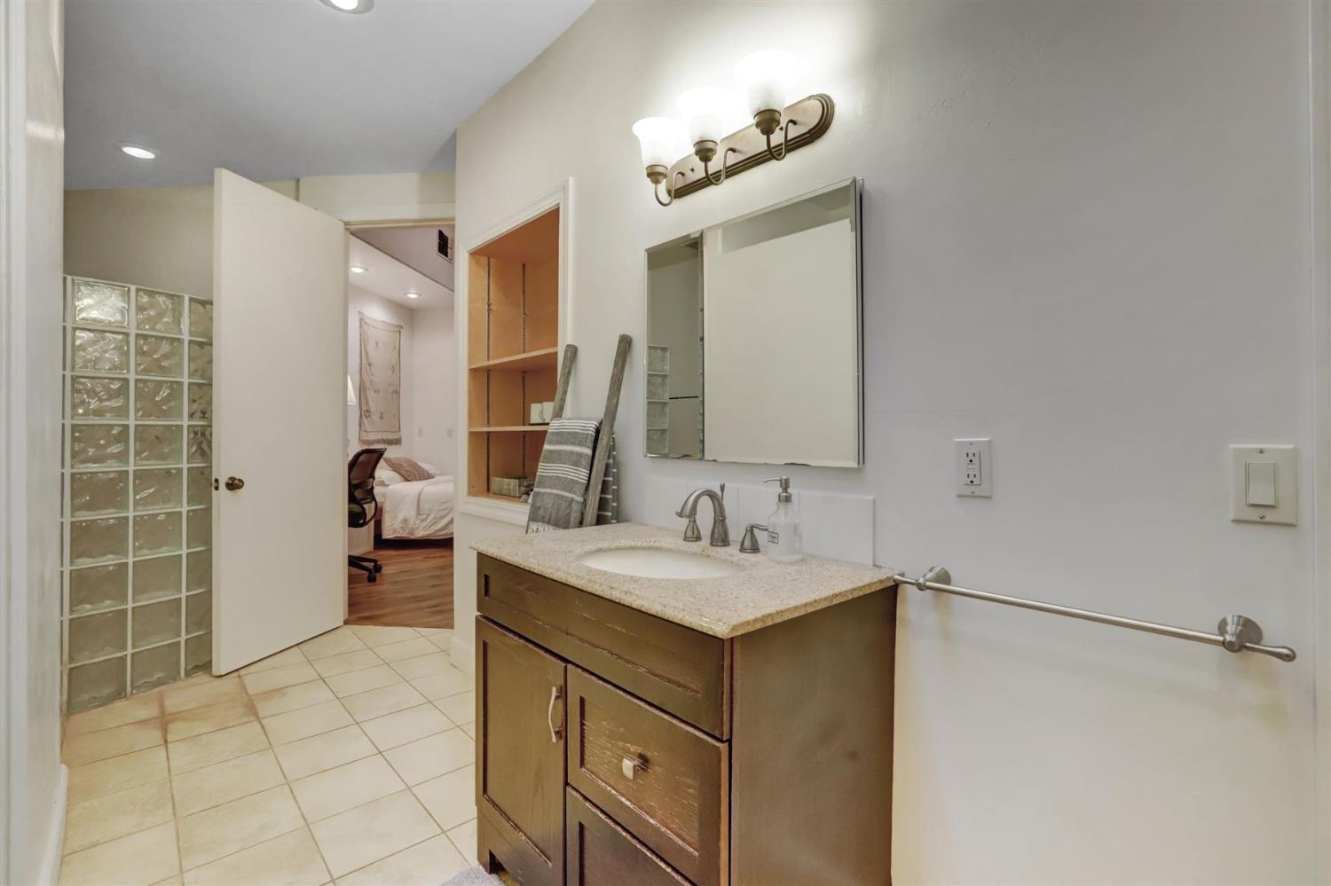 Nevada City, California, 95959, United States, 6 Bedrooms Bedrooms, ,5 BathroomsBathrooms,Residential,For Sale,1997761