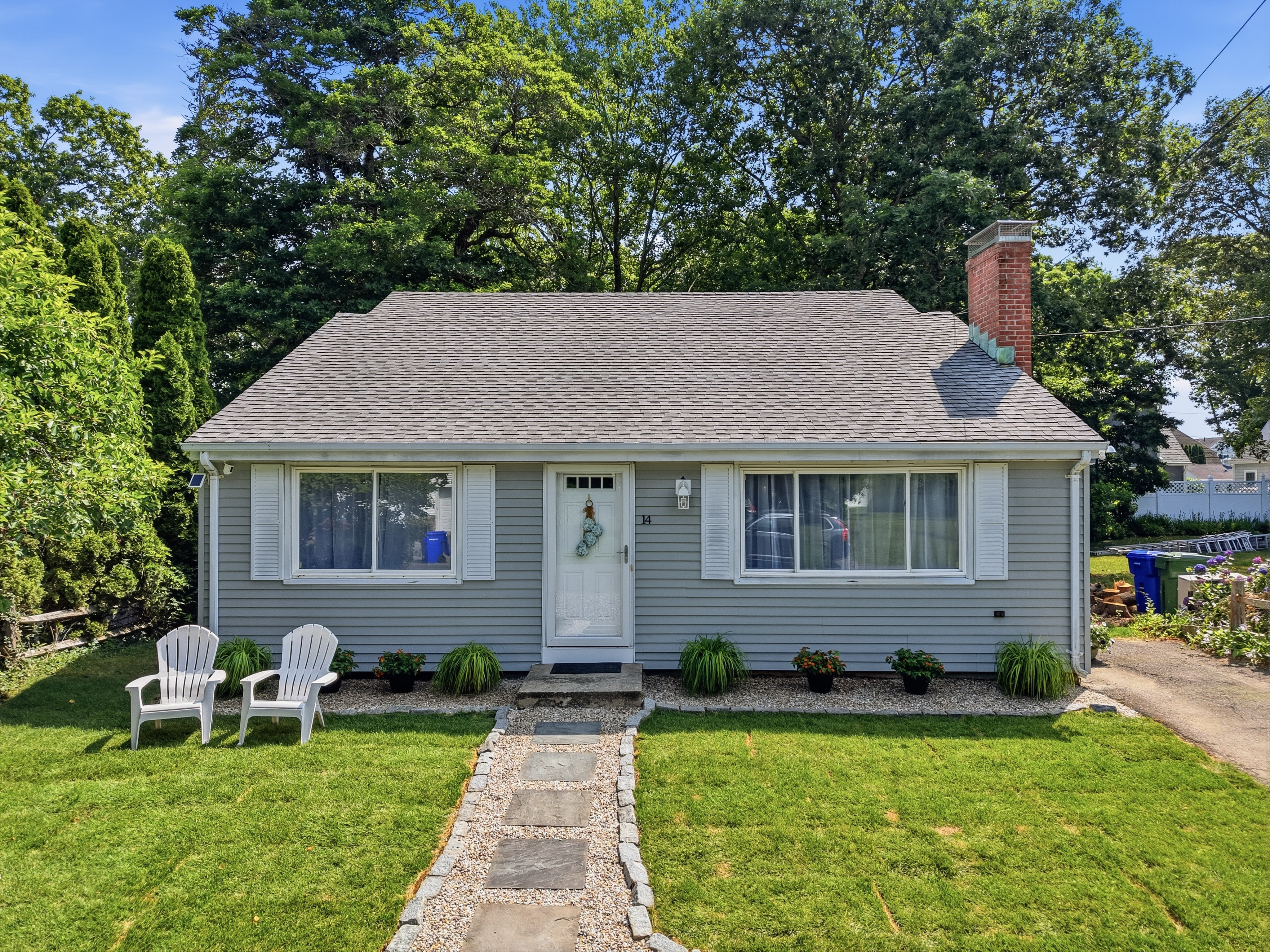  Lovely Updated Cape in Knollwood Beach Community - 物件實景