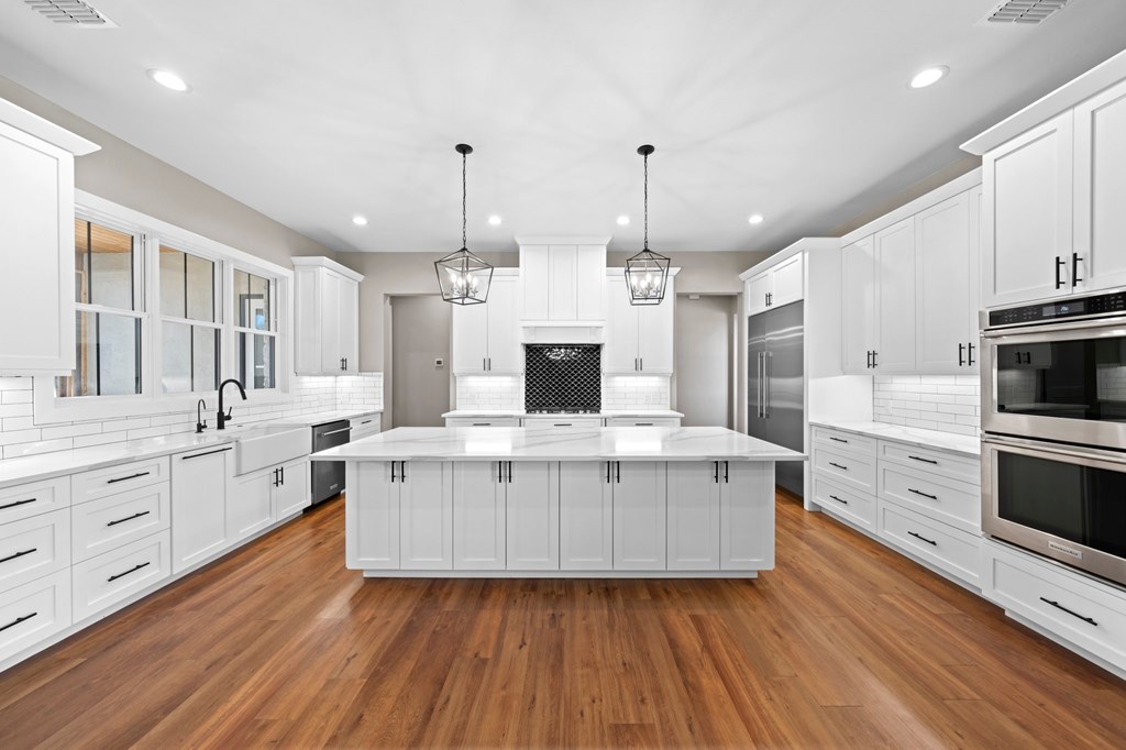 Kerrville, Texas, 78028, United States, 4 Bedrooms Bedrooms, ,3 BathroomsBathrooms,Residential,For Sale,1691989