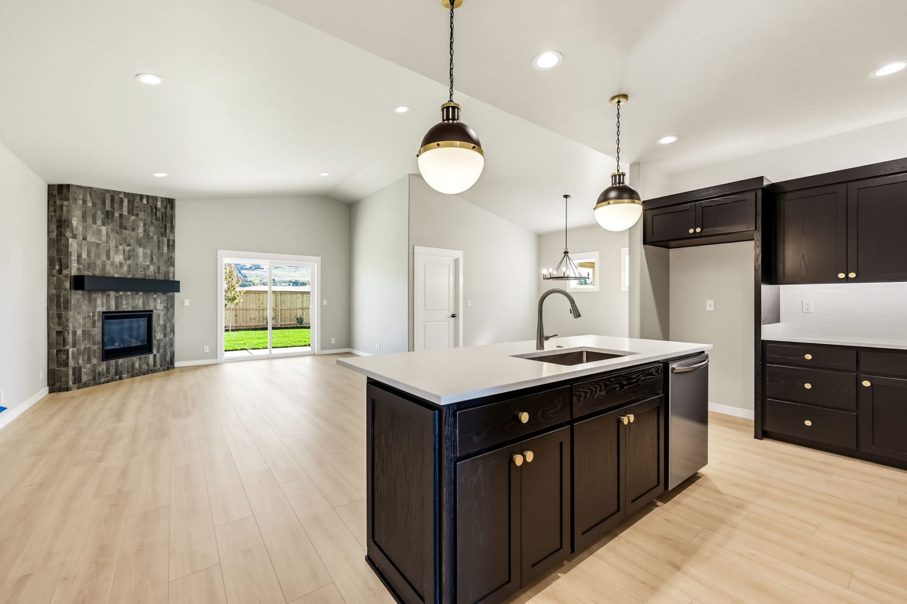  3220 Garner Way Medford, OR 97504 - 物件實景