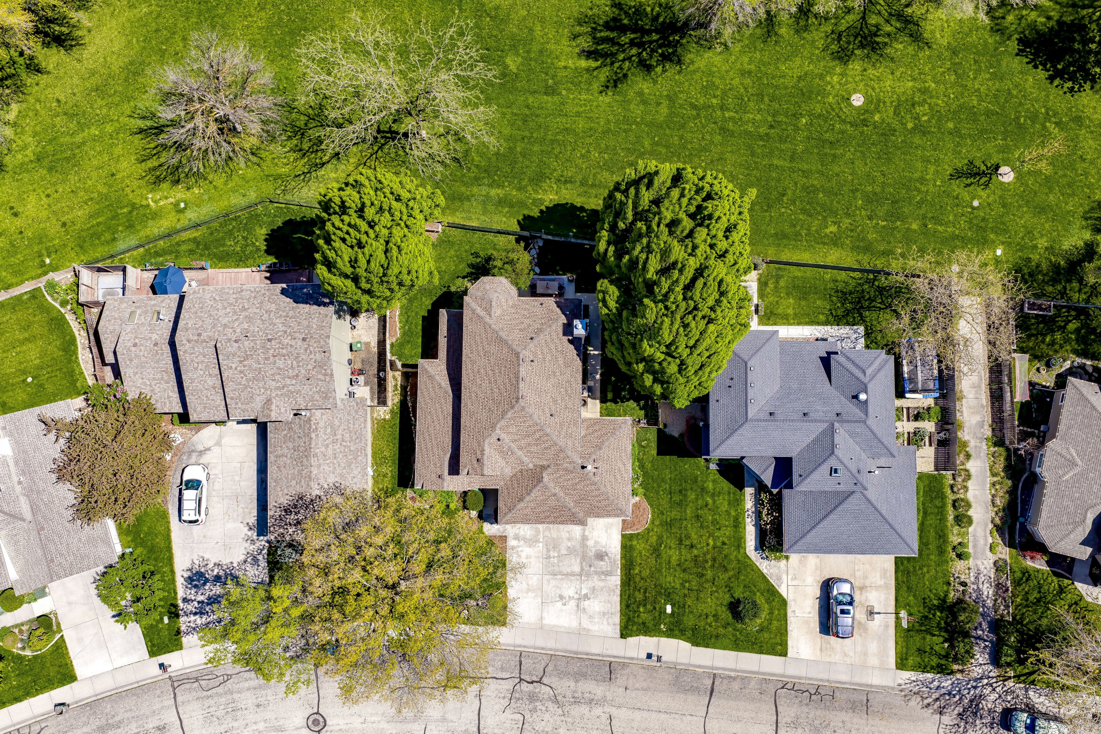  Spacious Updated Home Backs To Park With Scenic Foothills Views - 物件實景