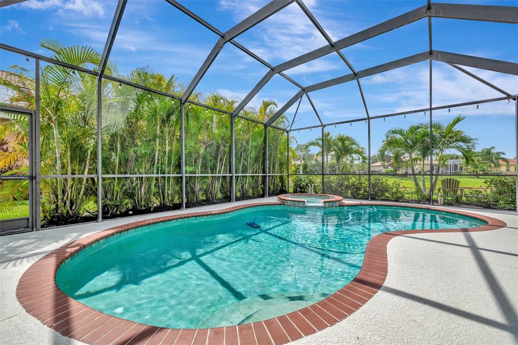 Bradenton, Florida, 34212, United States, 3 Bedrooms Bedrooms, ,4 BathroomsBathrooms,Residential,For Sale,1910869