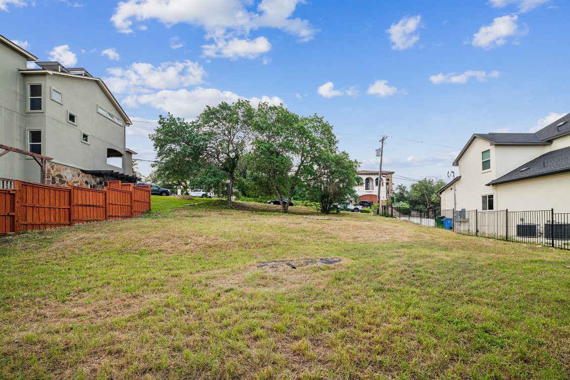 Austin, Texas, 78732, United States, ,Land,For Sale,1820952