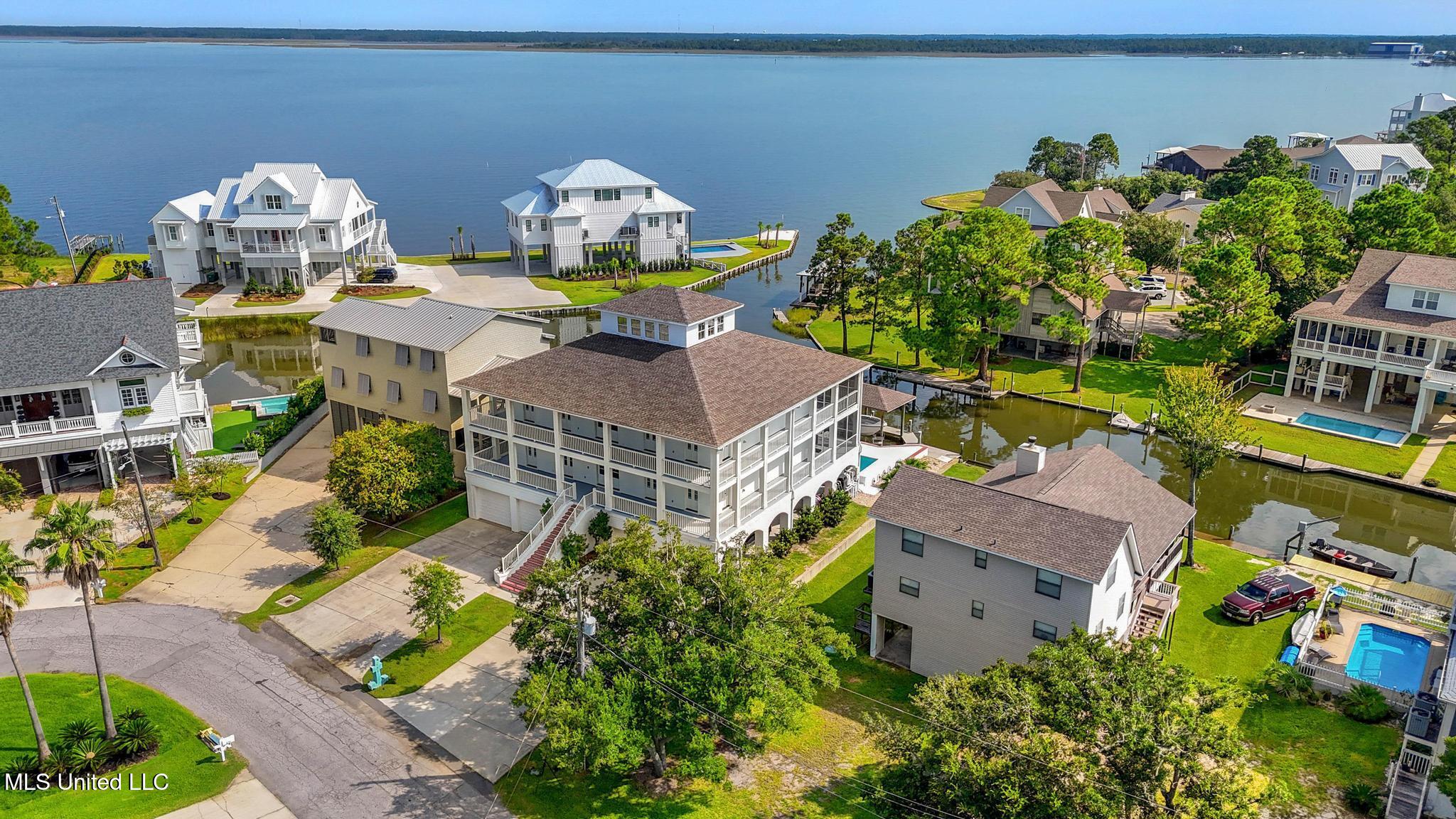 Pass Christian, Mississippi, 39571, United States, 5 Bedrooms Bedrooms, ,7 BathroomsBathrooms,Residential,For Sale,1989157