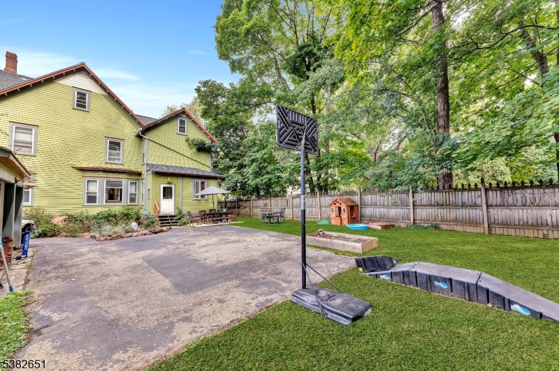 Califon Boro, New Jersey, 07830, United States, 3 Bedrooms Bedrooms, ,2 BathroomsBathrooms,Residential,For Sale,1958748