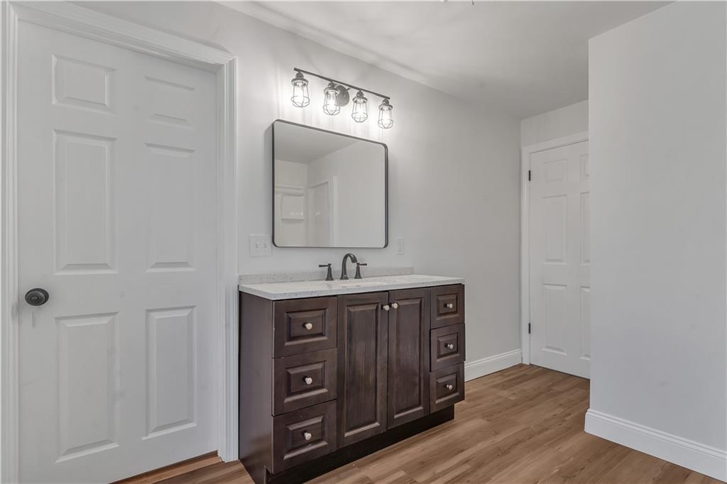 Burrillville, Rhode Island, 02859, United States, 5 Bedrooms Bedrooms, ,3 BathroomsBathrooms,Residential,For Sale,2008536