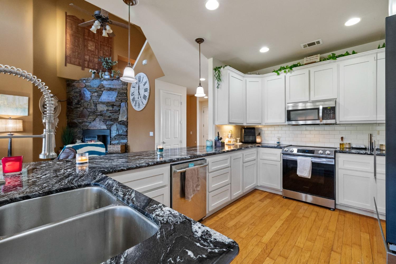 Copperopolis, California, 95228, United States, 4 Bedrooms Bedrooms, ,3 BathroomsBathrooms,Residential,For Sale,2008854