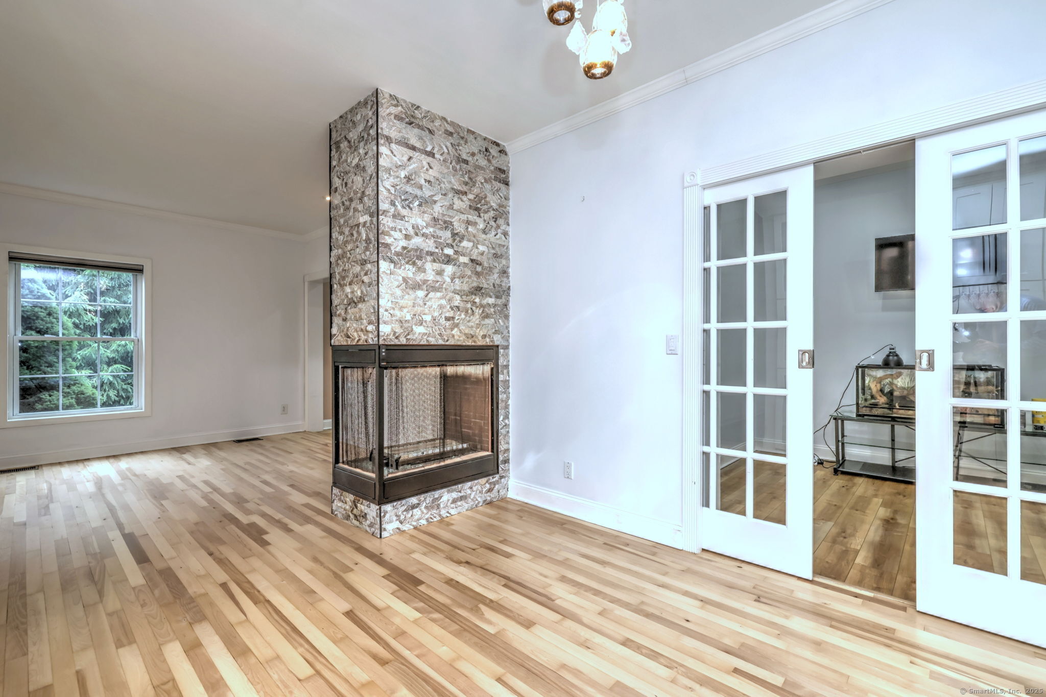 Newtown, Connecticut, 06470, United States, 5 Bedrooms Bedrooms, ,5 BathroomsBathrooms,Residential,For Sale,1907241
