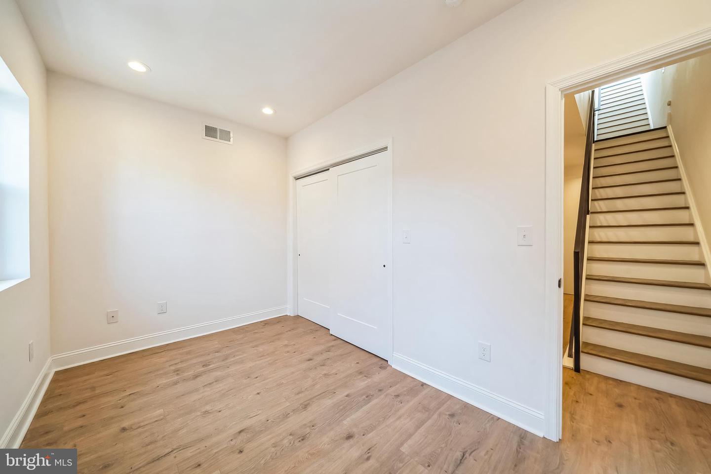 Philadelphia, Pennsylvania, 19130, United States, 4 Bedrooms Bedrooms, ,3 BathroomsBathrooms,Residential,For Sale,1949976