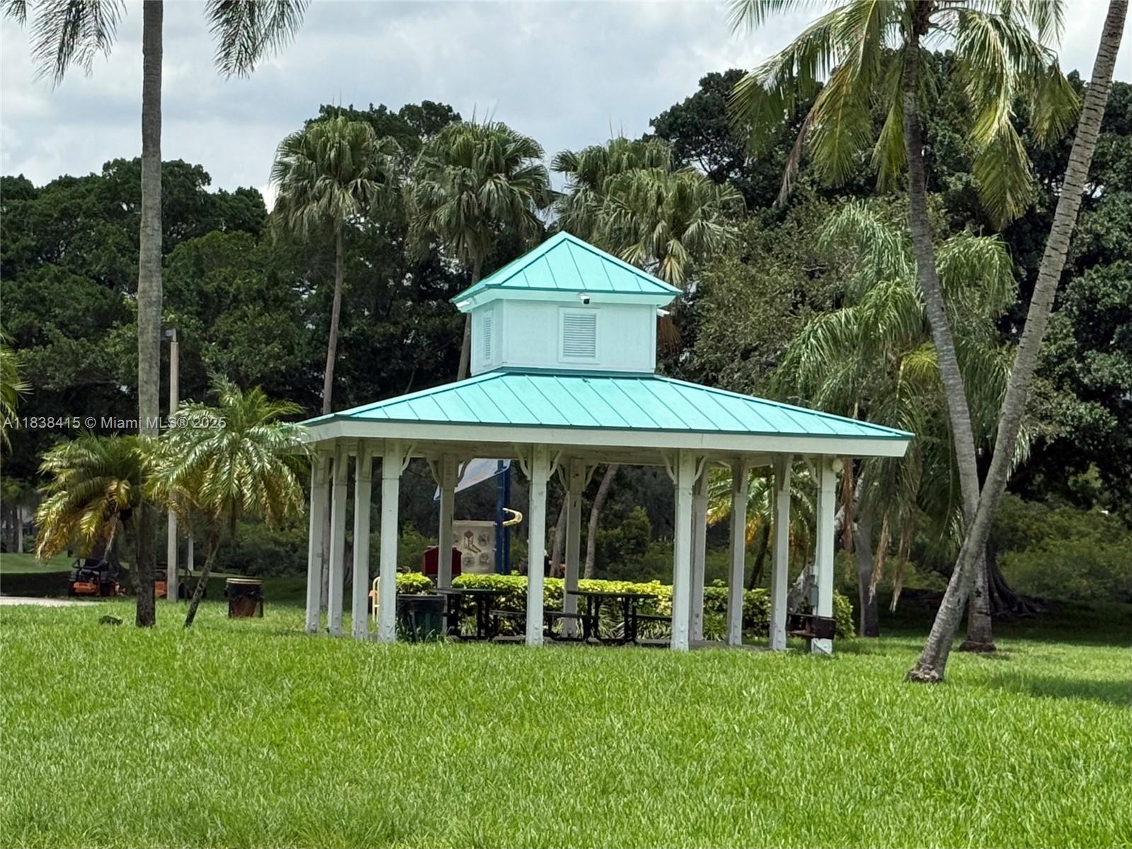 Pembroke Pines, Florida, 33029, United States, 4 Bedrooms Bedrooms, ,3 BathroomsBathrooms,Residential,For Sale,1890530