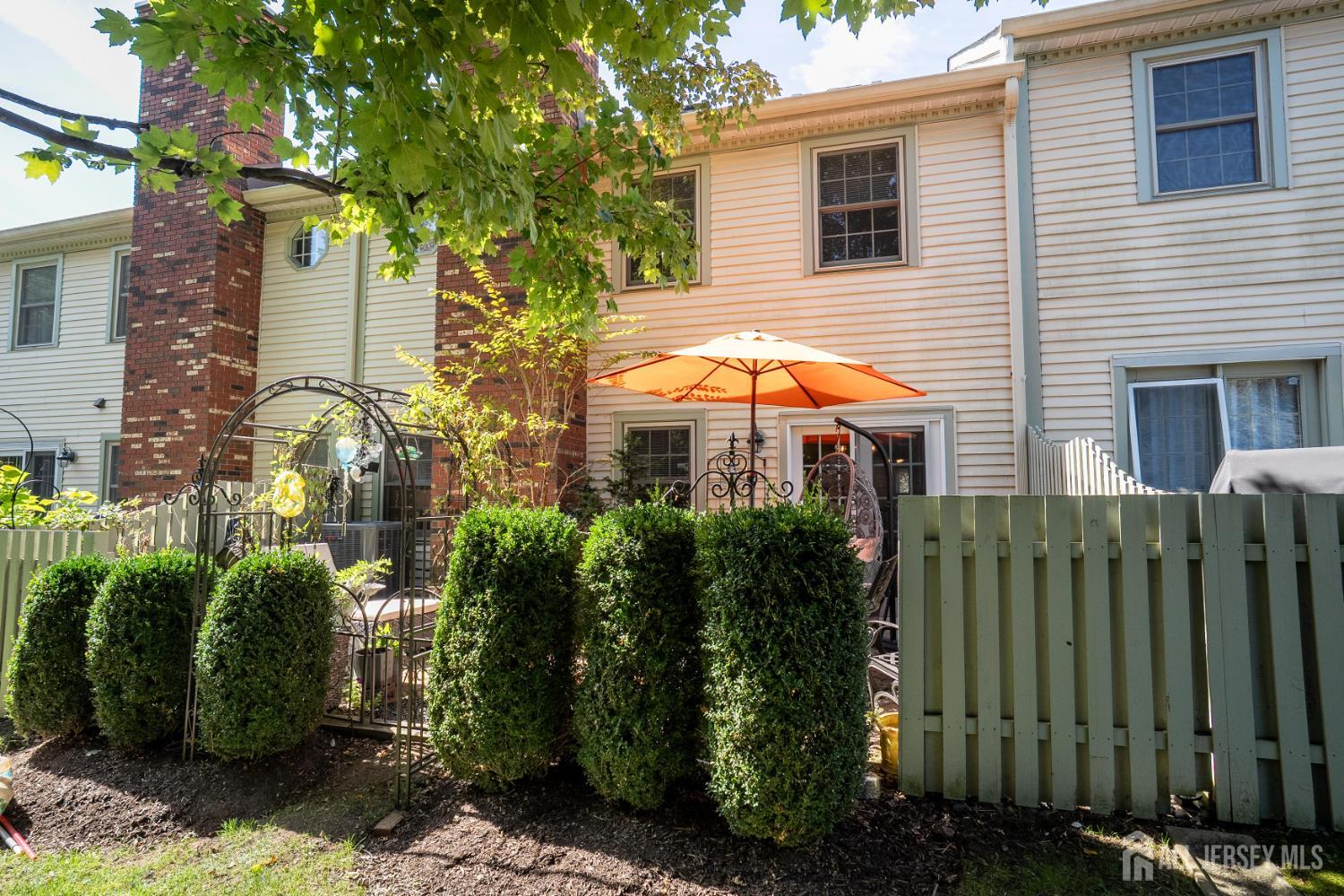 South Brunswick, New Jersey, 08824, United States, 3 Bedrooms Bedrooms, ,3 BathroomsBathrooms,Residential,For Sale,1980206