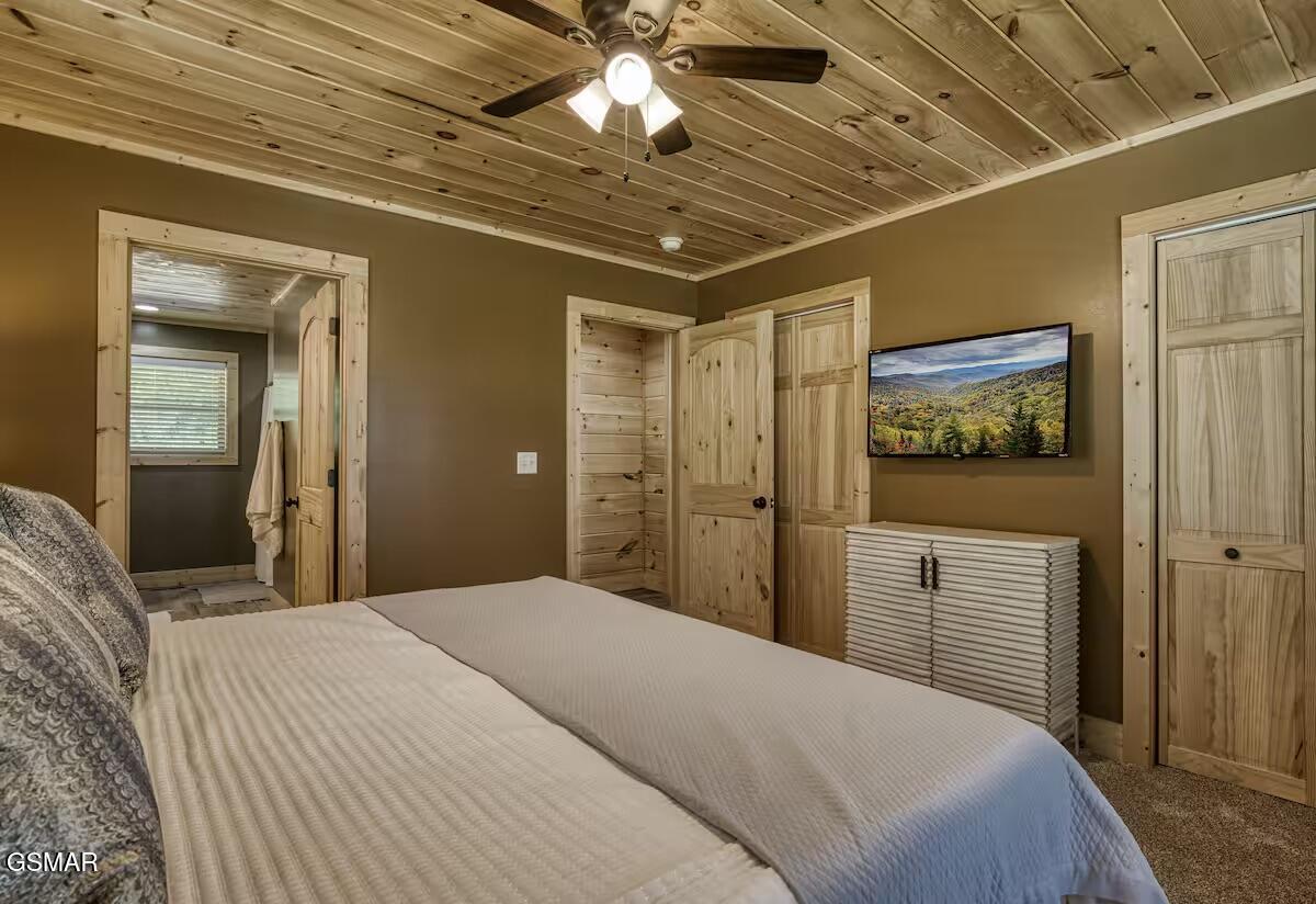 Sevierville, Tennessee, 37862, United States, 3 Bedrooms Bedrooms, ,4 BathroomsBathrooms,Residential,For Sale,1976735