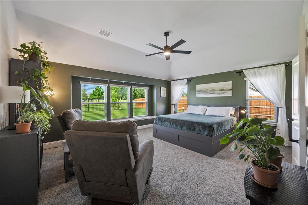Waxahachie, Texas, 75165, United States, 5 Bedrooms Bedrooms, ,5 BathroomsBathrooms,Residential,For Sale,1828545