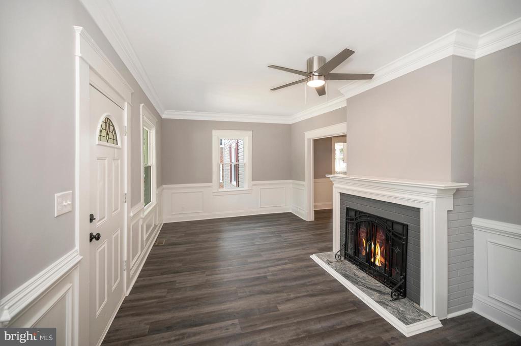 Fredericksburg, Virginia, 22401, United States, 4 Bedrooms Bedrooms, ,3 BathroomsBathrooms,Residential,For Sale,1916037