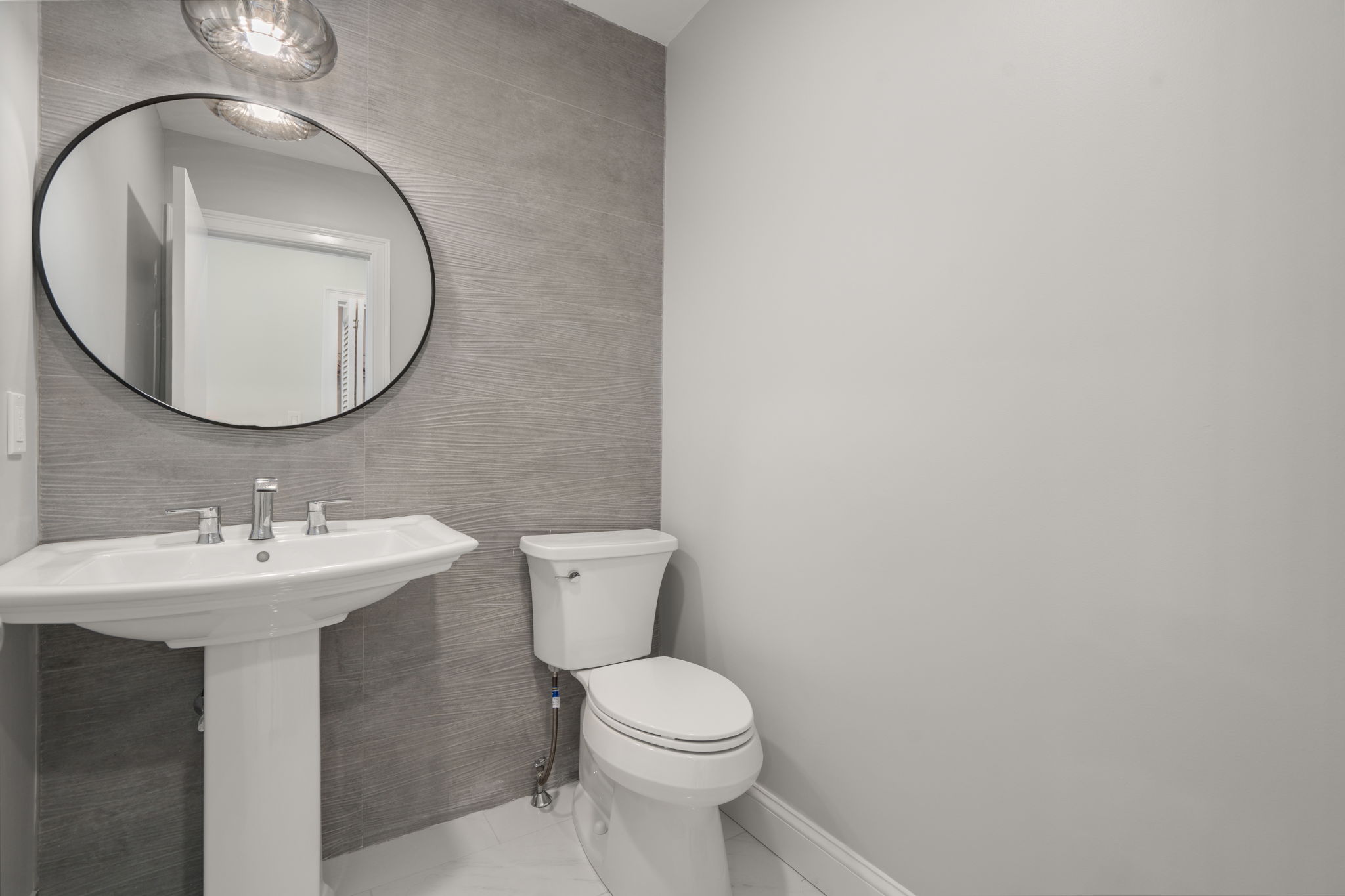  47 Dedham Street, Sharon, MA, 02067 - 物件實景