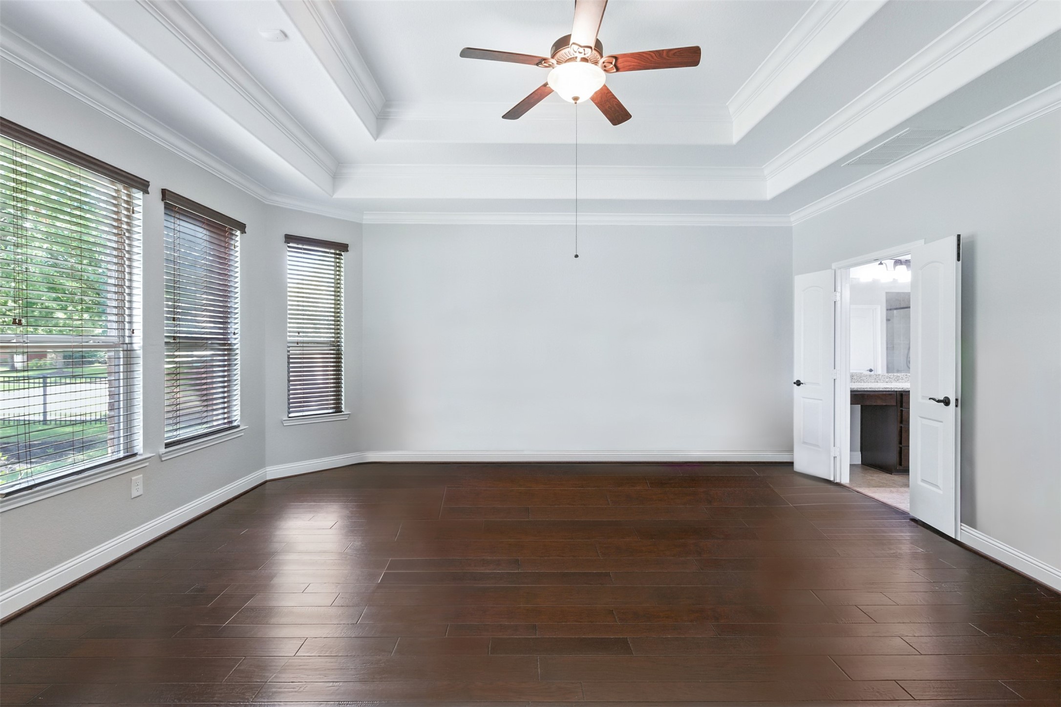 Kingwood, Texas, 77365, United States, 4 Bedrooms Bedrooms, ,5 BathroomsBathrooms,Residential,For Sale,1901470
