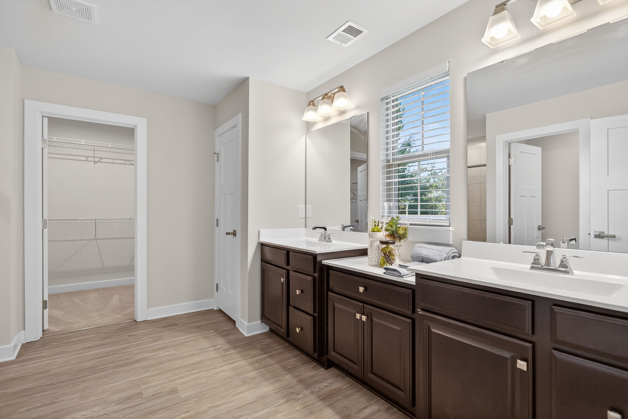 Suffolk, Virginia, 23434, United States, 4 Bedrooms Bedrooms, ,3 BathroomsBathrooms,Residential,For Sale,1937319