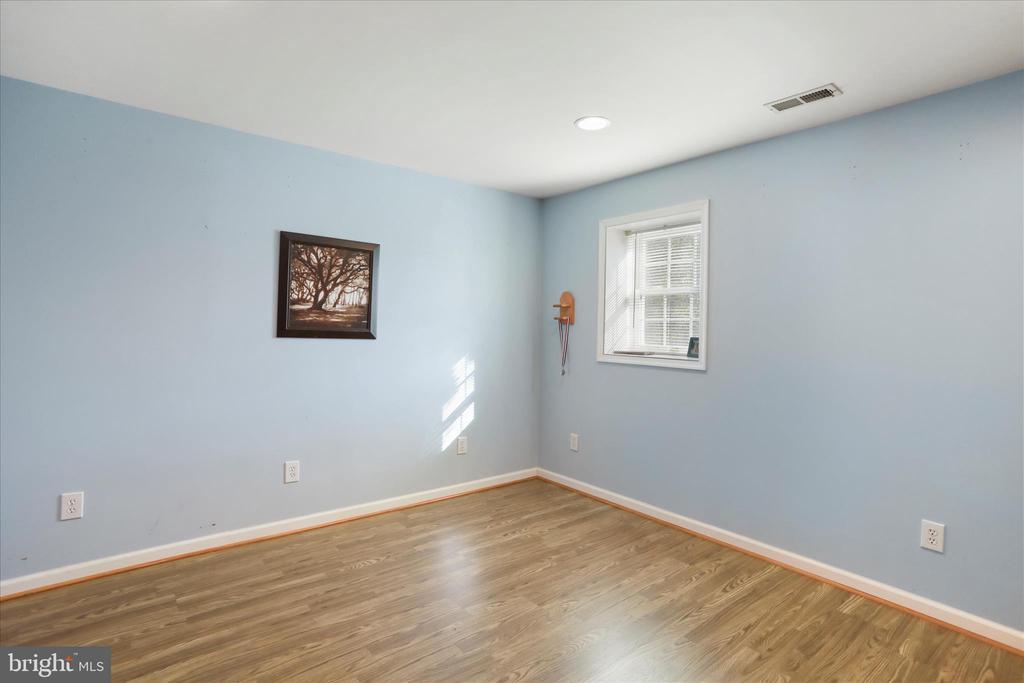 Front Royal, Virginia, 22630, United States, 4 Bedrooms Bedrooms, ,4 BathroomsBathrooms,Residential,For Sale,1994822