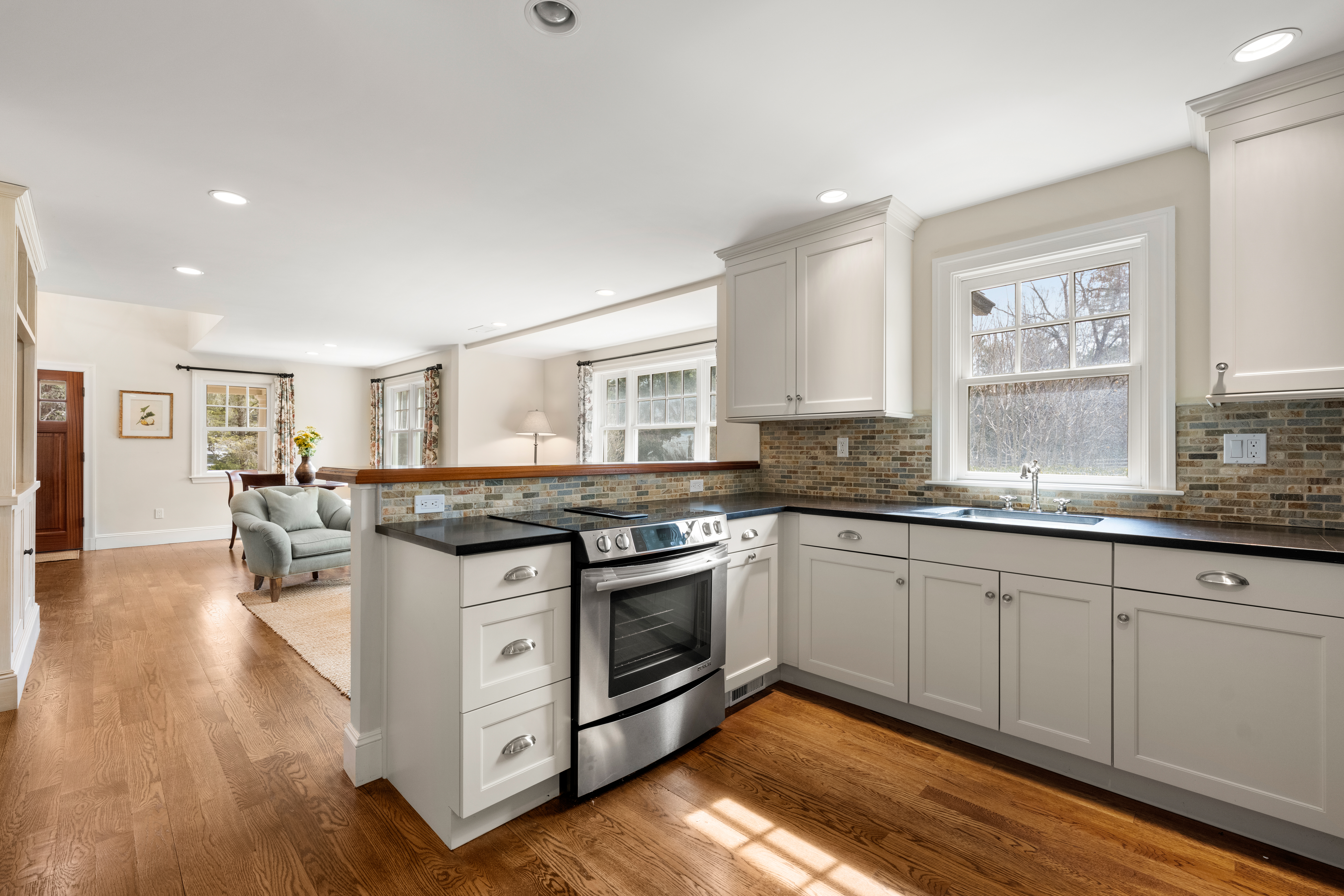  448 and 454 Concord Road, Weston, MA, 02493 - 物件實景