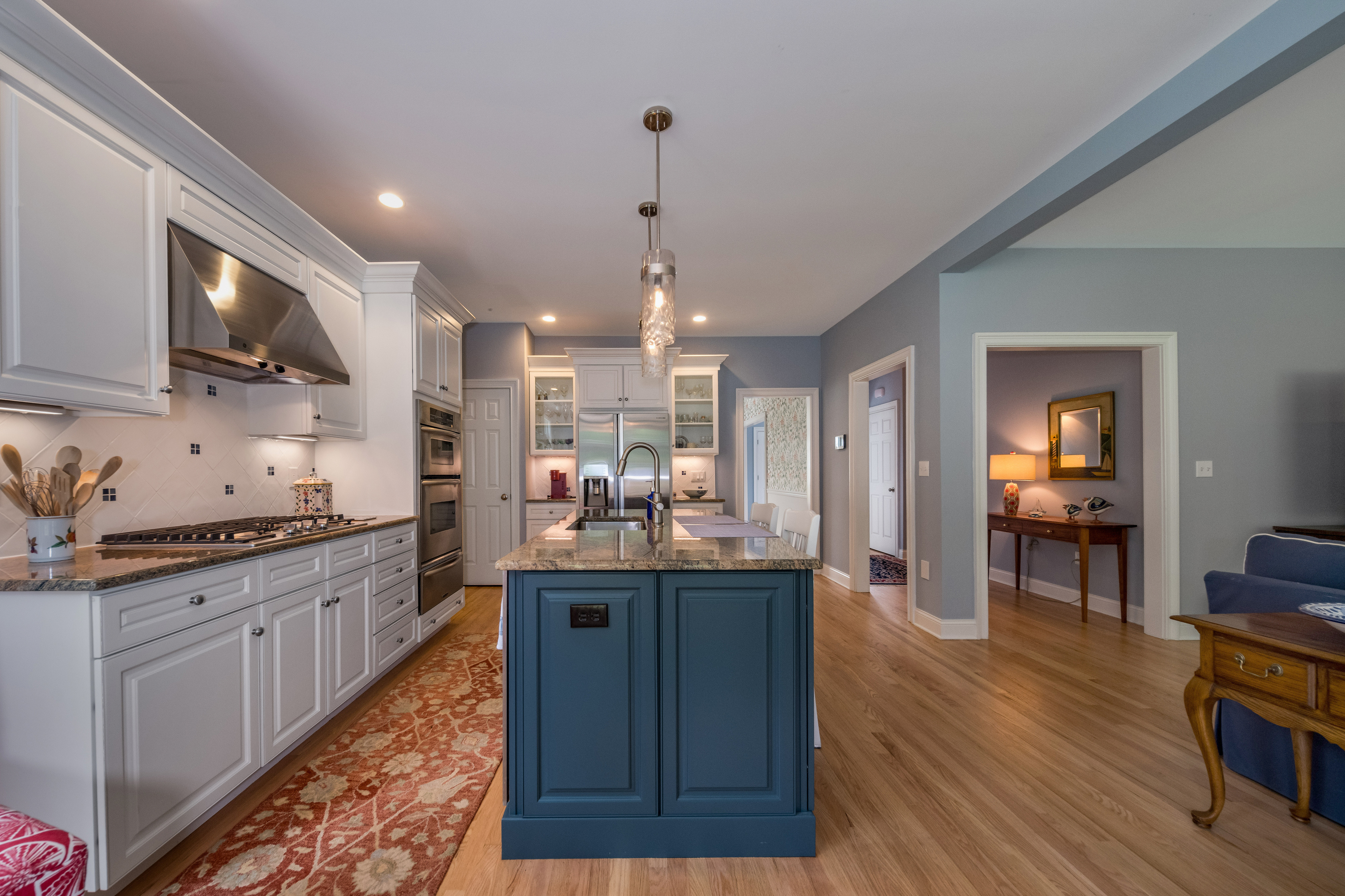  Meticulously Renovated Colonial is Coastal Sophistication - 物件實景