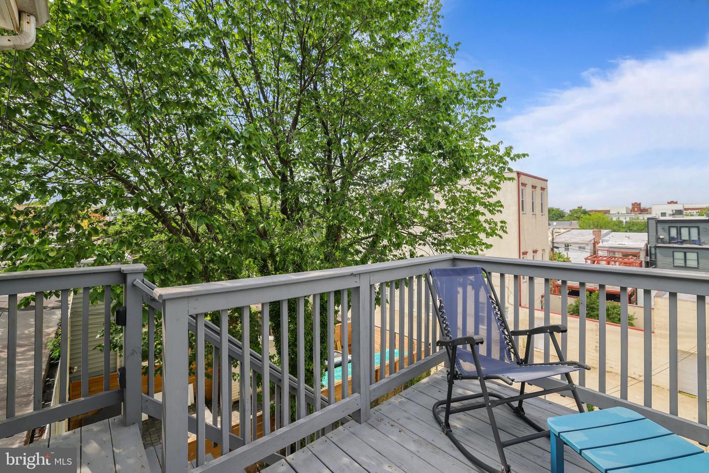 Washington, District of Columbia, 20003, United States, 2 Bedrooms Bedrooms, ,2 BathroomsBathrooms,Residential,For Sale,1896371