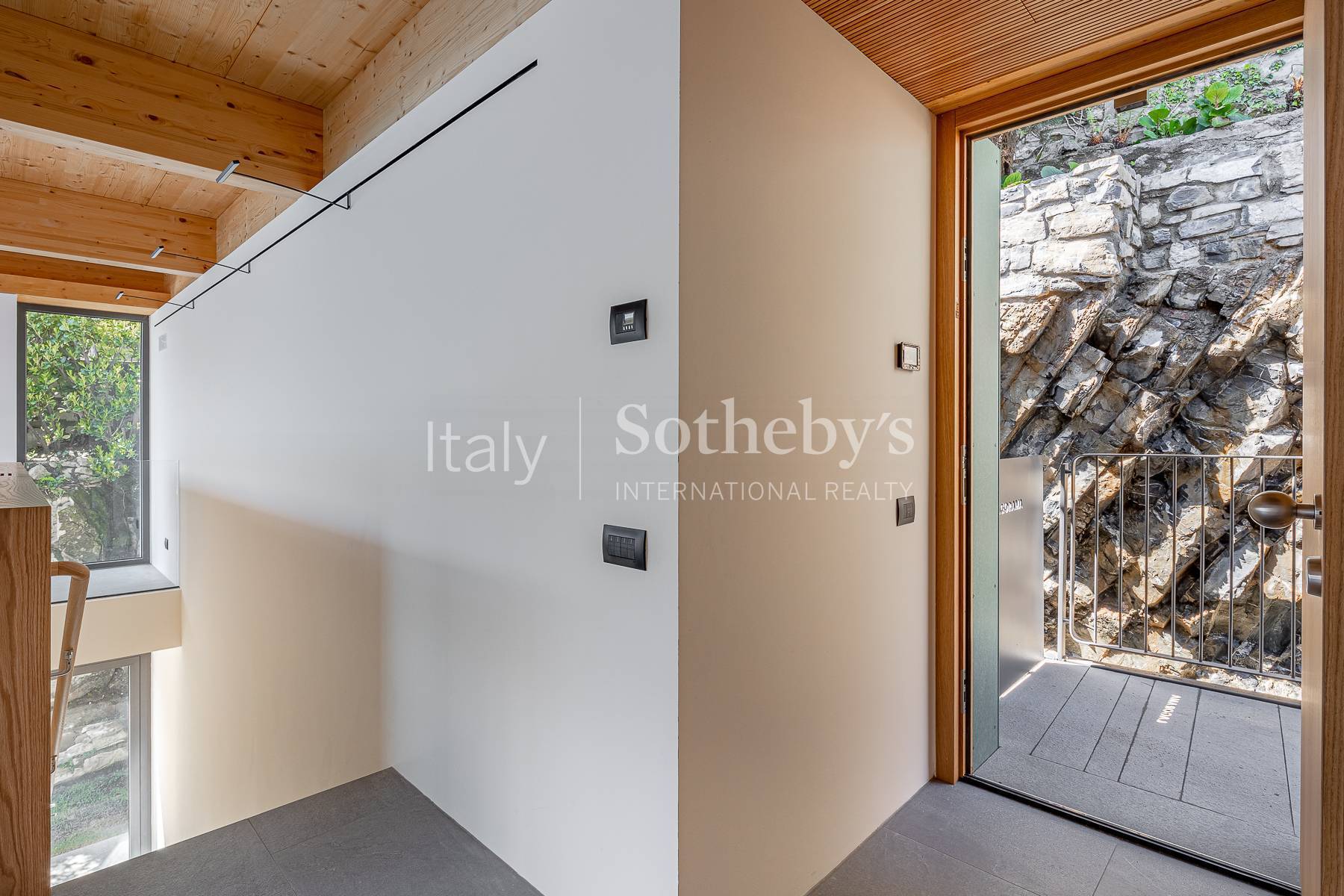  Incredible newly built villa with enchanting lake view - 物件實景